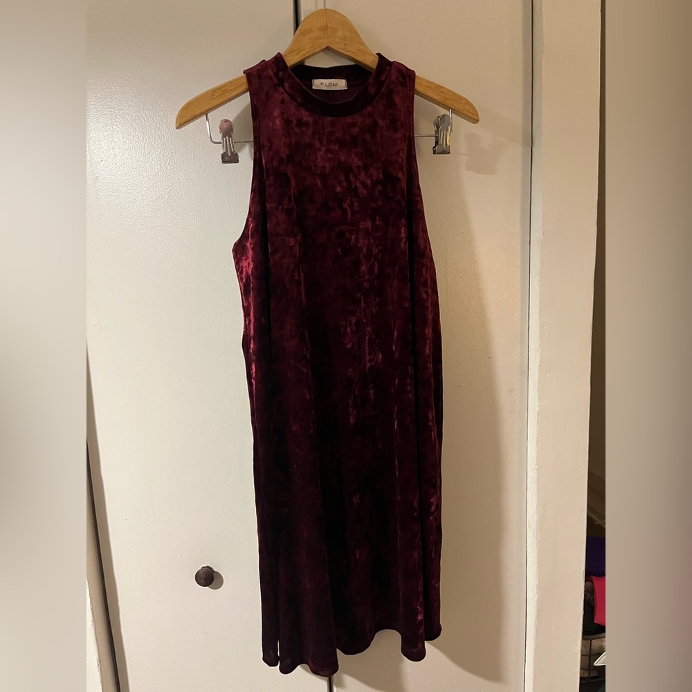 Maroon Mocneck Velvet Mini Dress